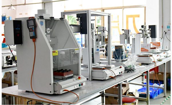 Automatic feeding tin wire high speed iron rotatable steady working select spot soldering drag soldering desktop soldering robot - Image 2