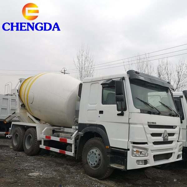 Sinotruck HOWO 6x4 10 Wheel 10 CBM 12 Cubic Concrete Mixer Truck - Image 6