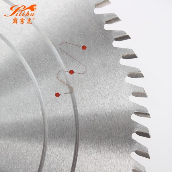 300x 96T Panel TCT Saw Blade For Melamine MDF Laminated Wood For Table Saw - Image 3