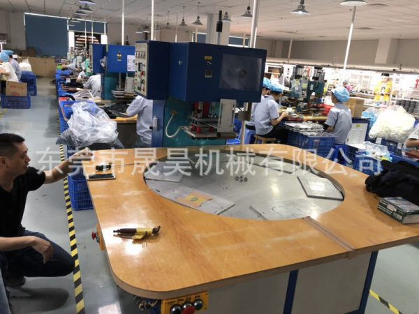 5KW 6 Stations High Frequency Round table  Protein Earmuff Disc Electric Fusion Welding  Equipment - Image 5