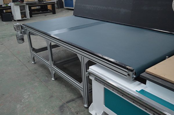 Factory direct sale 3d ATC wood cutter wood carving mirror frame CNC nesting machine with auto loading unloading - Image 3