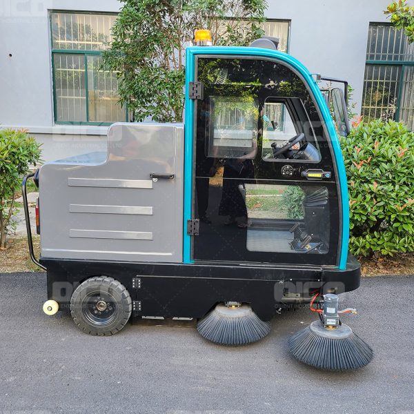 OR-E800FB   road sweeper for asphalt electric sweeper with storage battery industrial floor sweeper for sale - Image 3