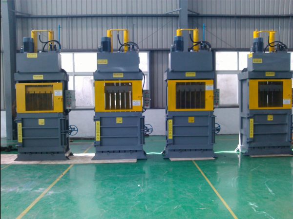 PET bottle baling press machine vertical hydraulic baler baling machine - Image 5