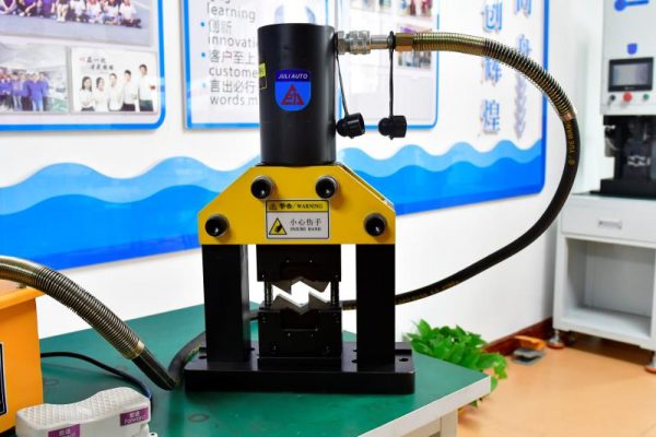 Portable hydraulic electric hydraulic copper terminal crimp tool - Image 4