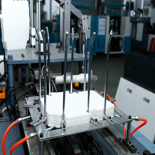 Dakiou CHJ-D60 Hot press carton erecting machine paper lunch box making machine price - Image 4