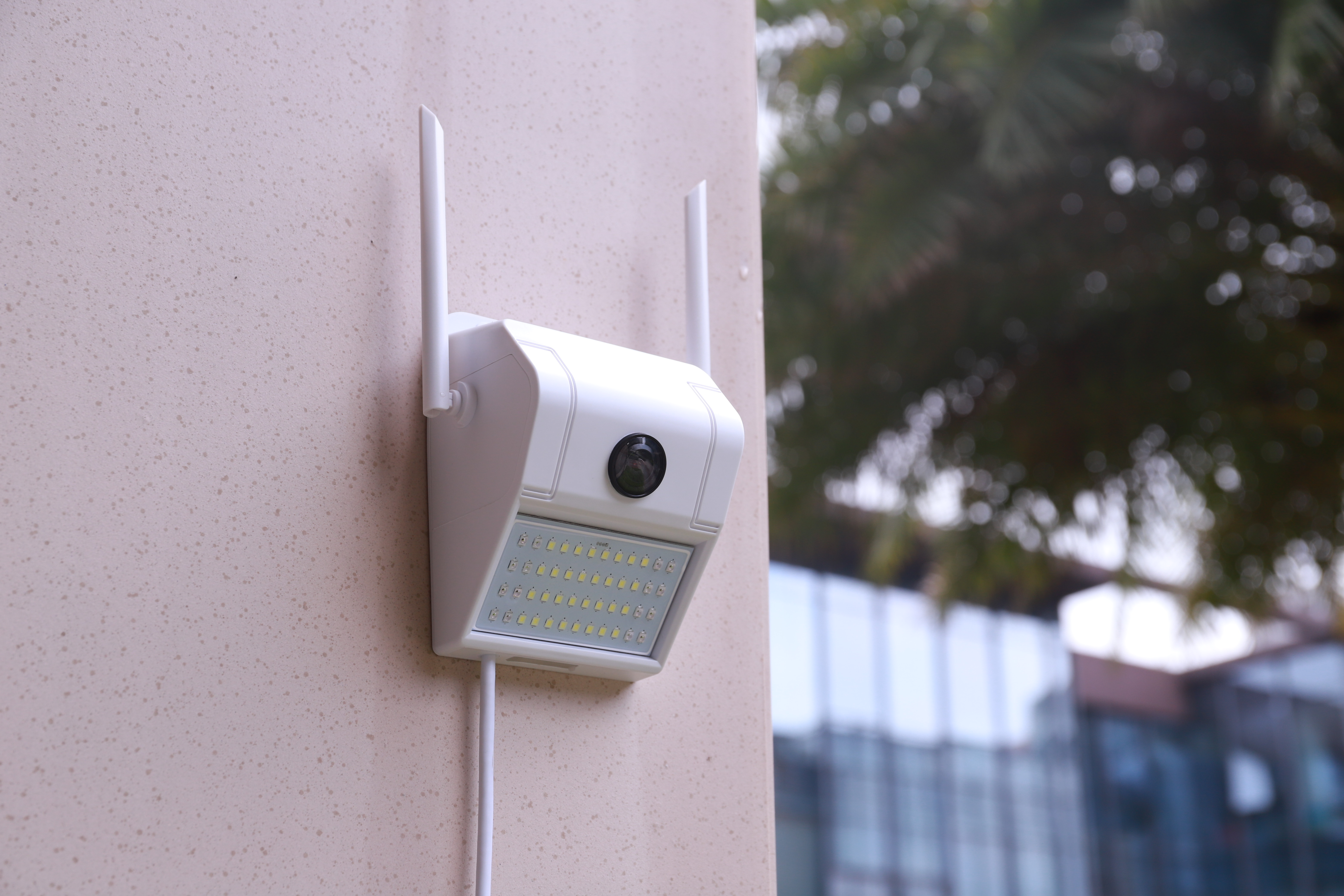 Outdoor Waterproof CCTV Camera Support Color Night Vision Motion Detection Two-Way Talk Wall Flood Light IP Camera
