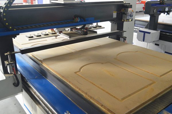 Hot Sale 3D Wood Plastic CNC Router Engraving Cutter Machine - Image 3