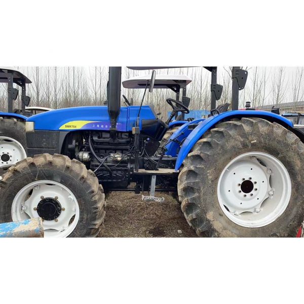 Chinese 4WD agriculture farming tractor 75hp for Sale - Image 4