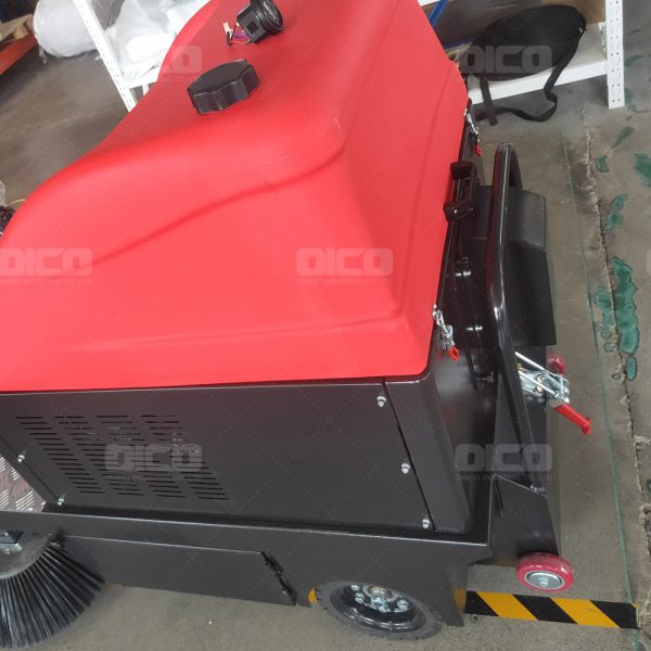 OR-C1250 electrical power sweeping machine automatic sweeper road ride on vacuum sweeper - Image 2